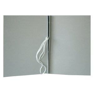 Mape  ar 4 caurumiem un aizsienamām lentēm SMLT, A4 formāts (SEG-AR4) - 150-00526